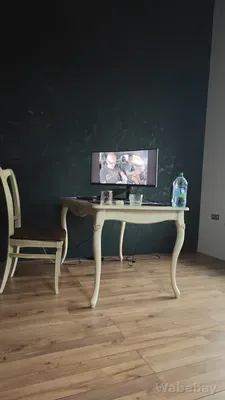 Продам белый стол